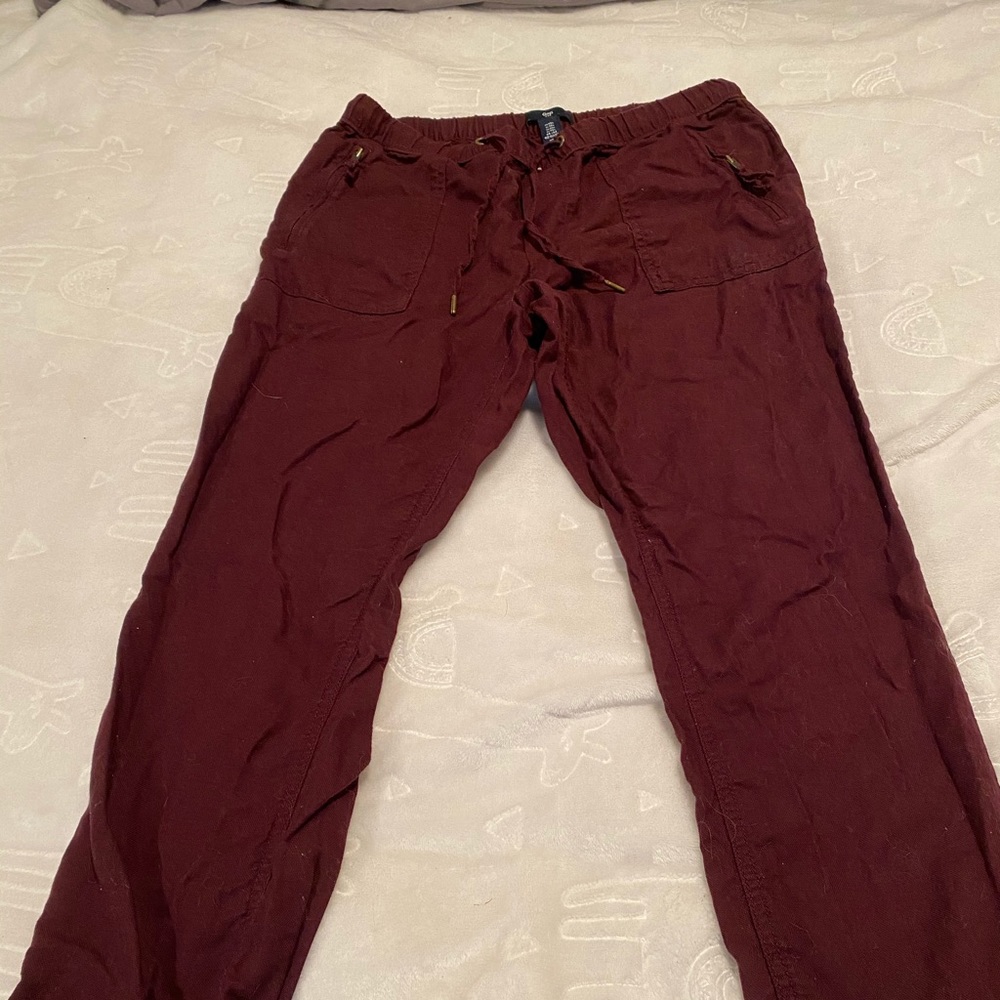 Jogger style maroon pants